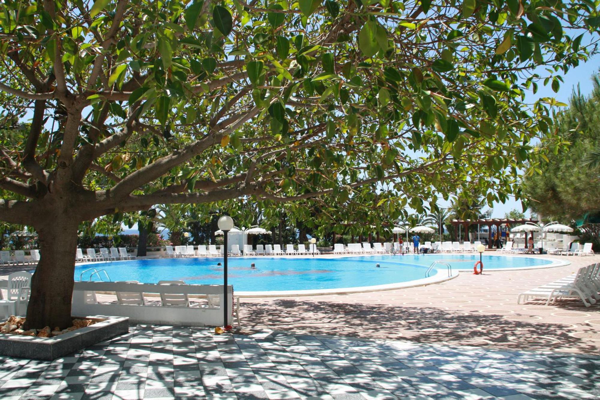 Hotel Villaggio Club Altalia Brancaleone Luaran gambar