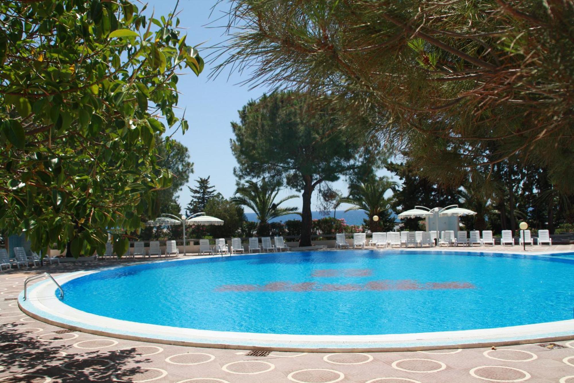 Hotel Villaggio Club Altalia Brancaleone Luaran gambar